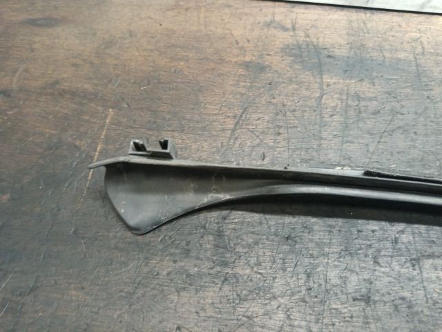 bontott VW GOLF VI Első Szélvédő Bal Díszléc