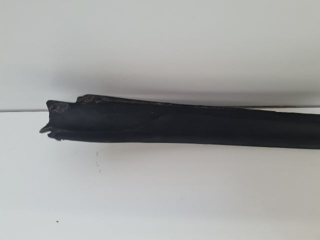 bontott VW GOLF VI Első Szélvédő Bal Díszléc