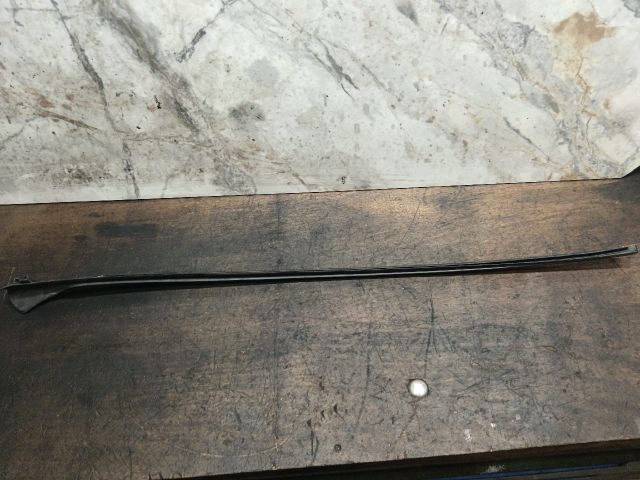 bontott VW GOLF VI Első Szélvédő Bal Díszléc