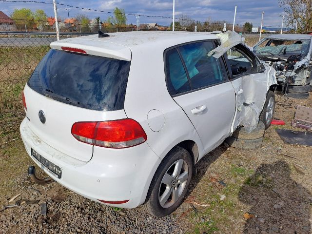 bontott VW GOLF VI Első Szélvédő Jobb Díszléc