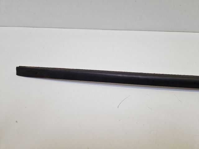 bontott VW GOLF VI Első Szélvédő Jobb Díszléc