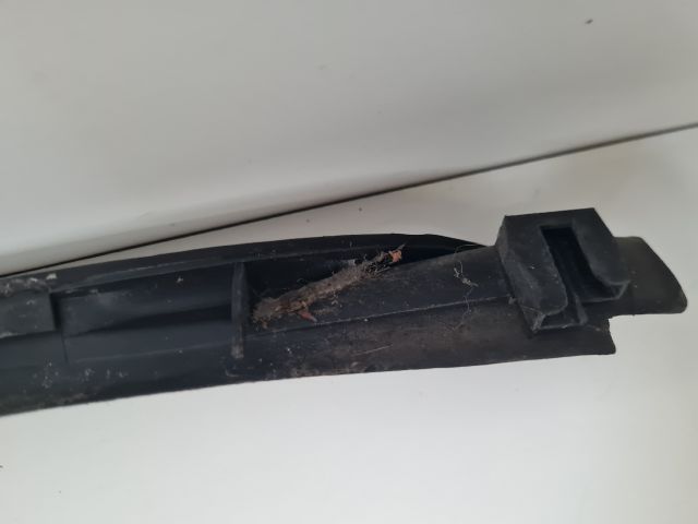 bontott VW GOLF VI Első Szélvédő Jobb Díszléc