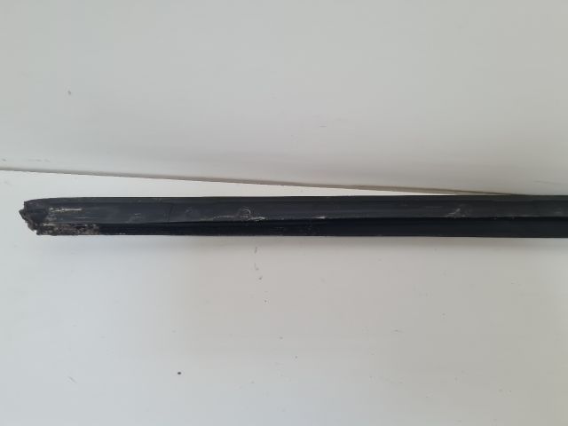 bontott VW GOLF VI Első Szélvédő Jobb Díszléc