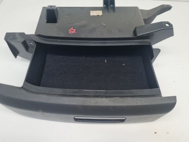 bontott VW GOLF VI Első Tároló Rekesz