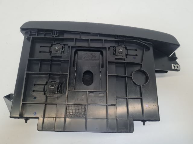 bontott VW GOLF VI Első Tároló Rekesz