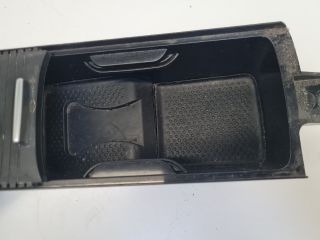 bontott VW GOLF VI Első Tároló Rekesz