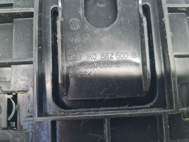 bontott VW GOLF VI Első Tároló Rekesz