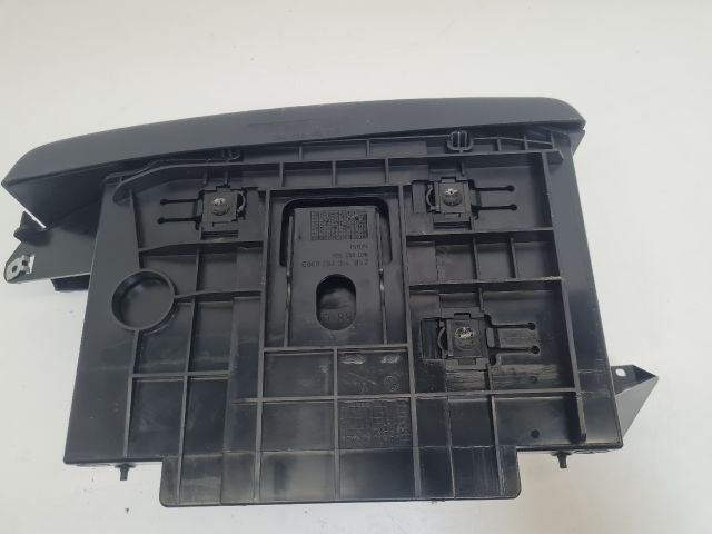 bontott VW GOLF VI Első Tároló Rekesz