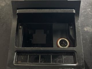 bontott VW GOLF VI Első Tároló Rekesz