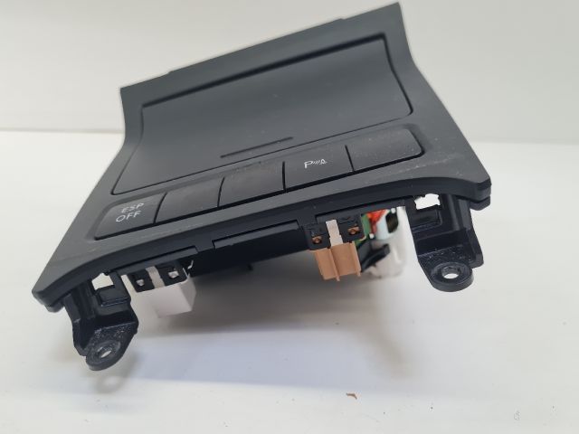 bontott VW GOLF VI Első Tároló Rekesz