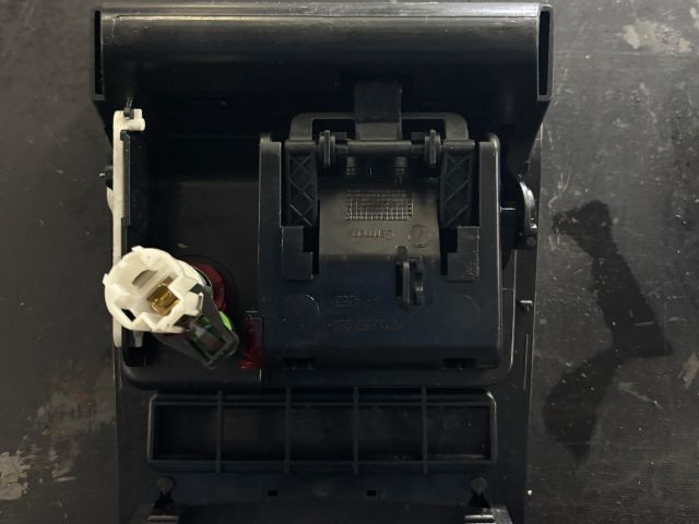 bontott VW GOLF VI Első Tároló Rekesz