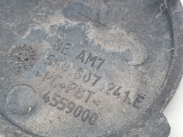 bontott VW GOLF VI Első Vonószem Burkolat