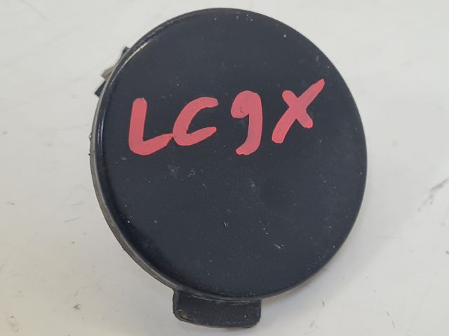 bontott VW GOLF VI Első Vonószem Burkolat