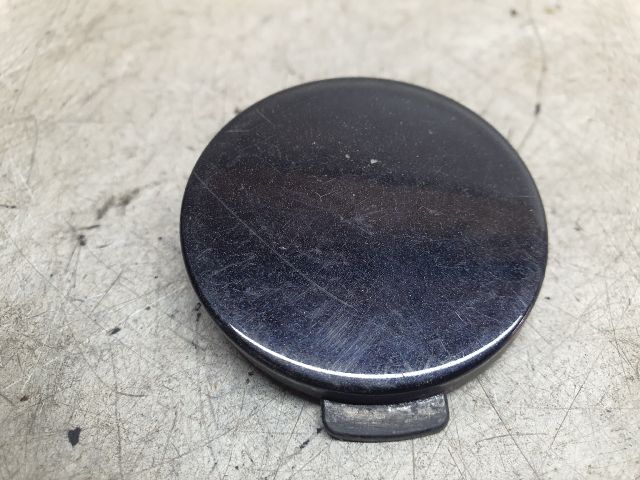 bontott VW GOLF VI Első Vonószem Burkolat