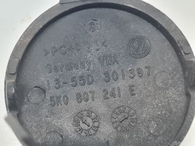 bontott VW GOLF VI Első Vonószem Burkolat