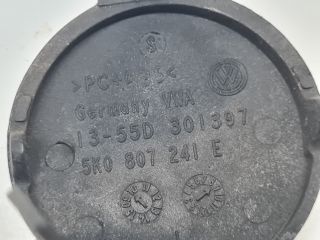 bontott VW GOLF VI Első Vonószem Burkolat