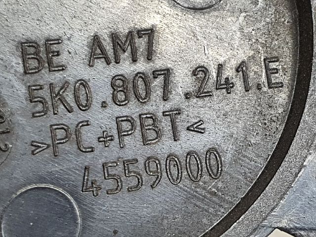 bontott VW GOLF VI Első Vonószem Burkolat