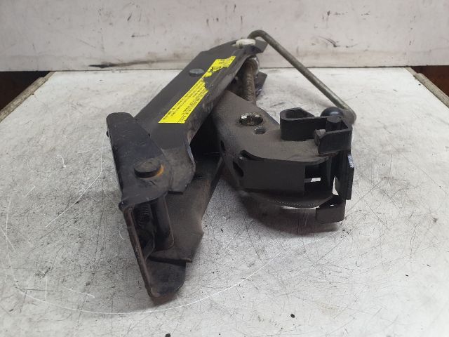 bontott VW GOLF VI Emelő