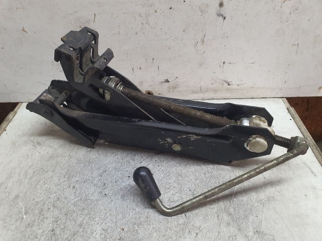 bontott VW GOLF VI Emelő