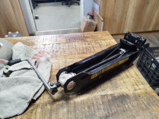 bontott VW GOLF VI Emelő