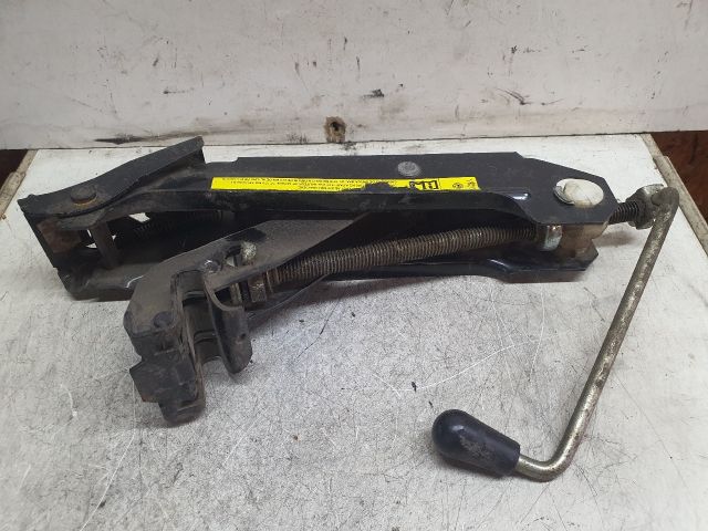 bontott VW GOLF VI Emelő