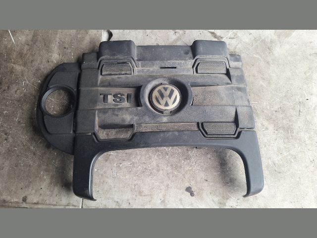 bontott VW GOLF VI Felső Hűtőburkolat