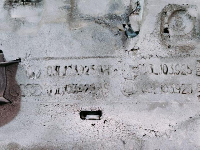 bontott VW GOLF VI Felső Hűtőburkolat