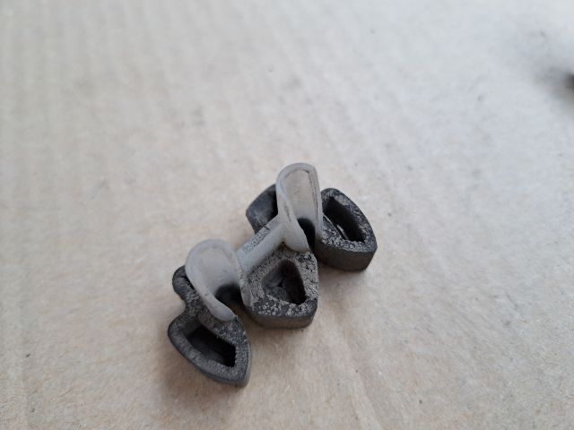 bontott VW GOLF VI Fém Fékcső Tartó