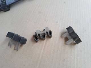 bontott VW GOLF VI Fém Fékcső Tartó