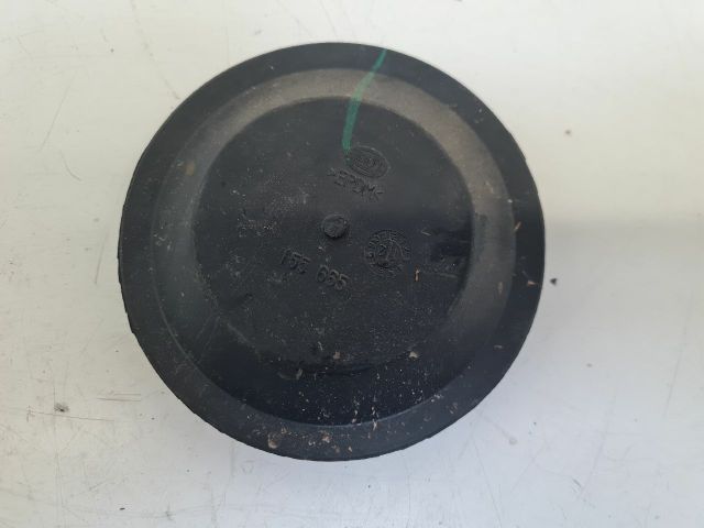 bontott VW GOLF VI Fényszóró Lámpabúra Fedél