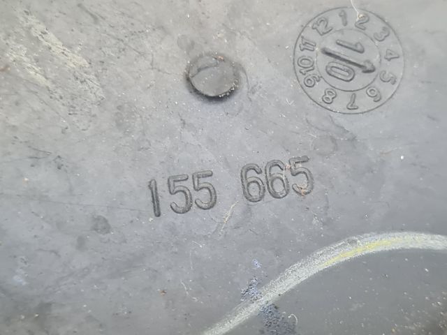 bontott VW GOLF VI Fényszóró Lámpabúra Fedél