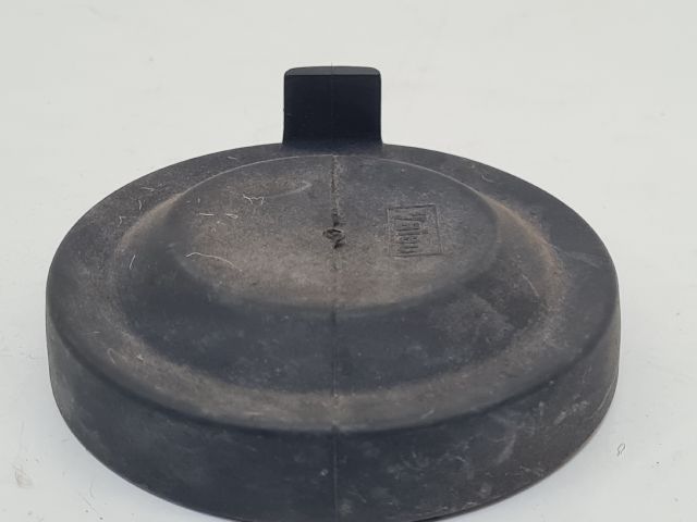 bontott VW GOLF VI Fényszóró Lámpabúra Fedél