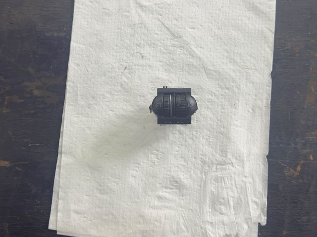 bontott VW GOLF VI Fényszórómagasság Állító Kapcsoló