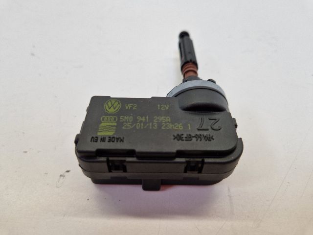 bontott VW GOLF VI Fényszórómagasság Állító Motor (Pozíciófüggetlen)