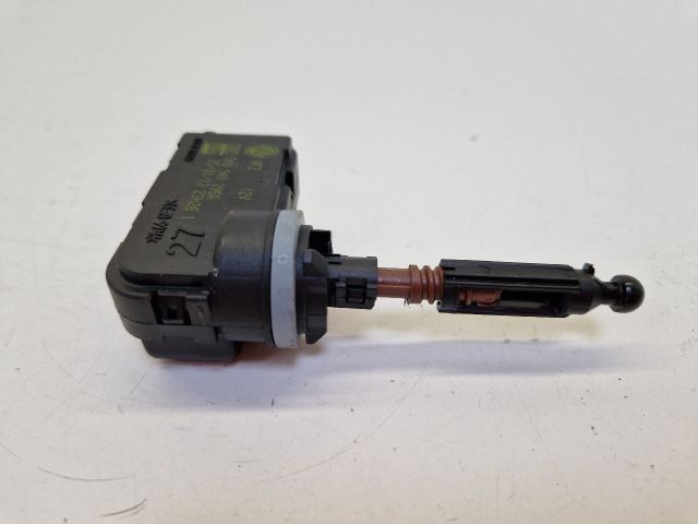 bontott VW GOLF VI Fényszórómagasság Állító Motor (Pozíciófüggetlen)