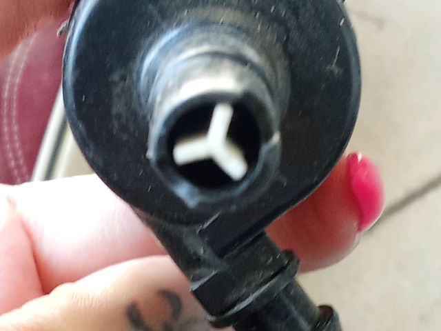 bontott VW GOLF VI Fényszórómosó Szivattyú