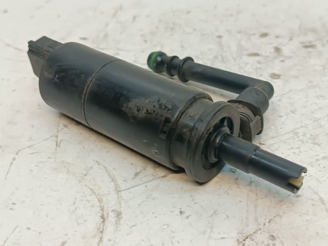 bontott VW GOLF VI Fényszórómosó Szivattyú