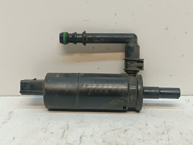 bontott VW GOLF VI Fényszórómosó Szivattyú