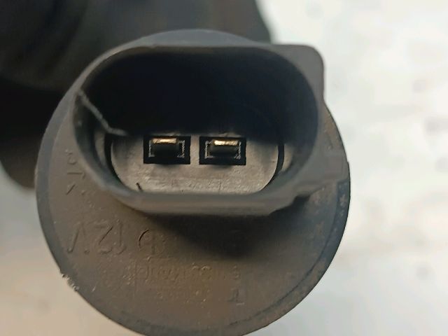 bontott VW GOLF VI Fényszórómosó Szivattyú