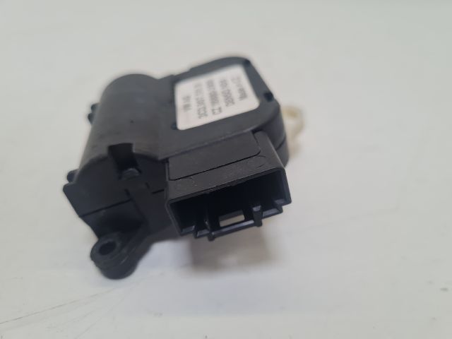 bontott VW GOLF VI Fűtés Állító Motor