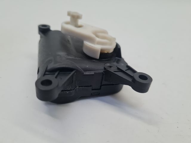 bontott VW GOLF VI Fűtés Állító Motor