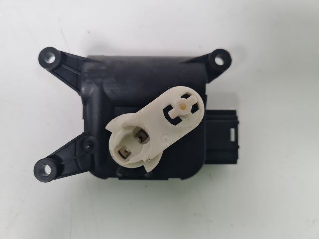 bontott VW GOLF VI Fűtés Állító Motor