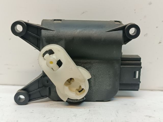 bontott VW GOLF VI Fűtés Állító Motor