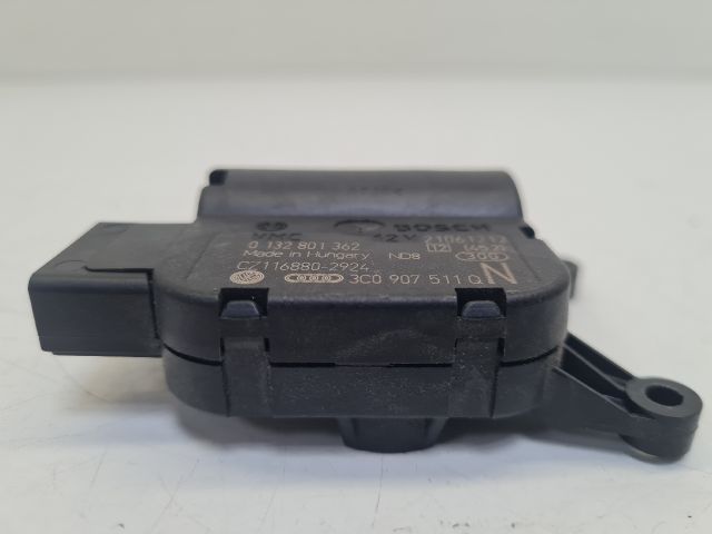 bontott VW GOLF VI Fűtés Állító Motor