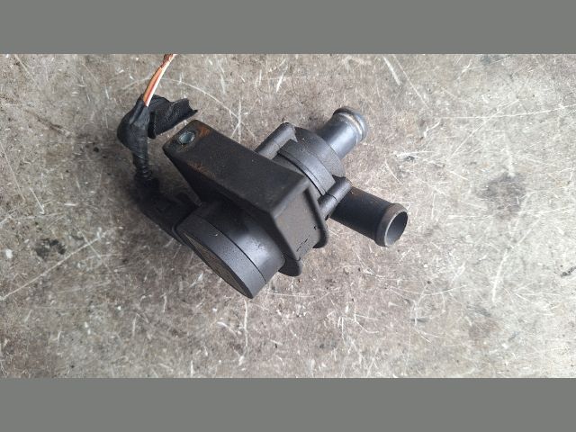 bontott VW GOLF VI Fűtéscsap