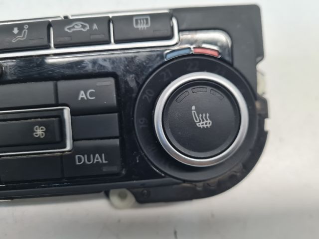 bontott VW GOLF VI Fűtéskapcsoló (digit klímás)