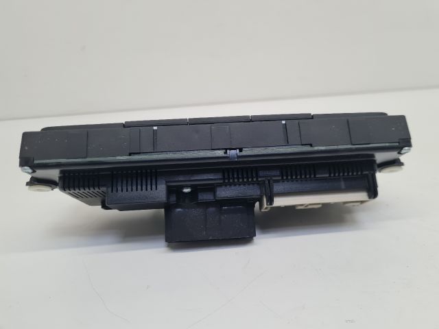 bontott VW GOLF VI Fűtéskapcsoló (digit klímás)