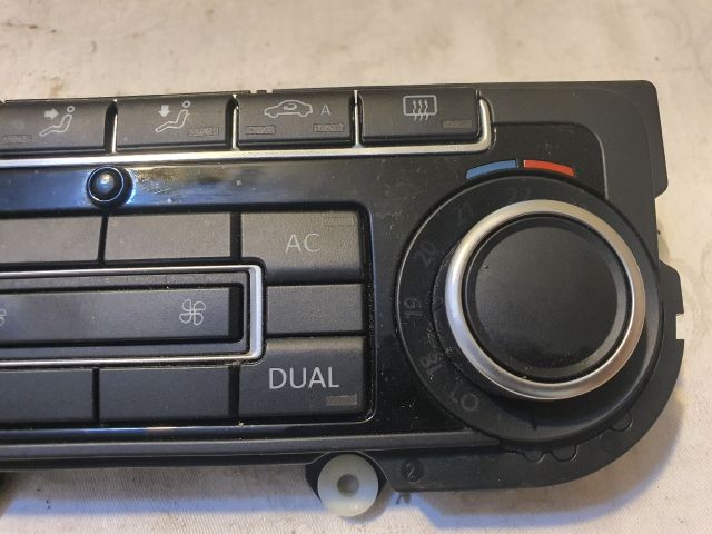 bontott VW GOLF VI Fűtéskapcsoló (digit klímás)