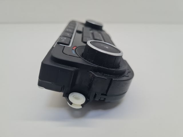 bontott VW GOLF VI Fűtéskapcsoló (digit klímás)