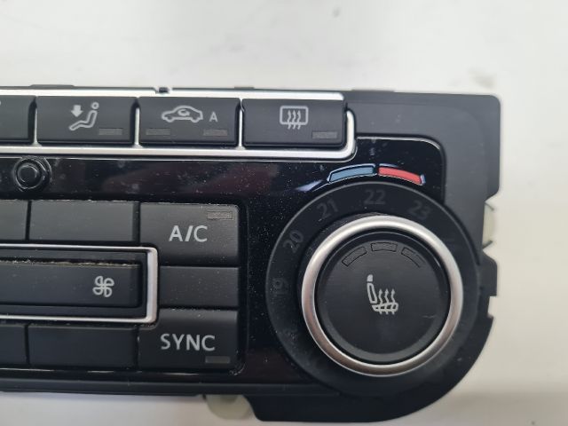 bontott VW GOLF VI Fűtéskapcsoló (digit klímás)
